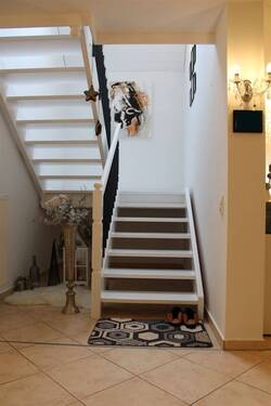 Treppe zur Galerie - 