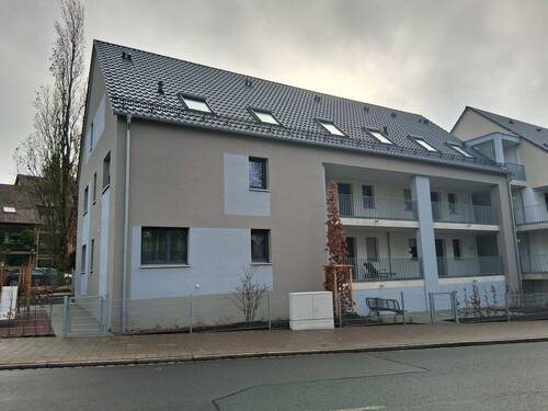 Straßenansicht - 2 Zimmer Etagenwohnung zur Miete in Erlangen