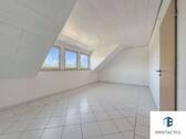 Wohnzimmer - 2 Zimmer Etagenwohnung zum Kaufen in Bad Kreuznach