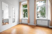 Glas-Flügeltüren - 2 Zimmer Etagenwohnung zum Kaufen in Berlin