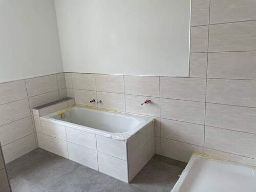 Badansicht 2, große Wohneinheit - 