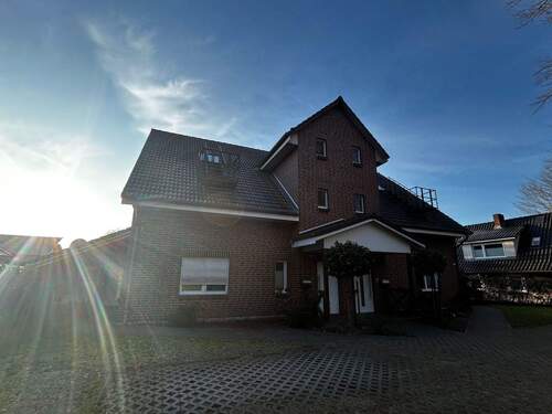 Vorderansicht - Mehrfamilienhaus, Wohnhaus zum Kaufen in Oelixdorf