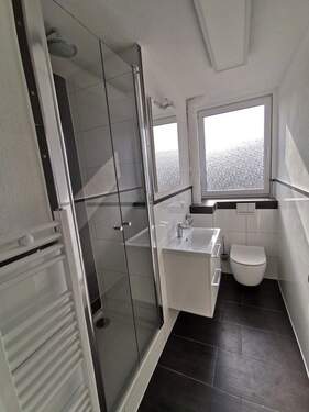 Bild 1 - Top geschnittene und frisch renovierte Wohnung, 2 ZKB, Wärmepumpen, Mannheim