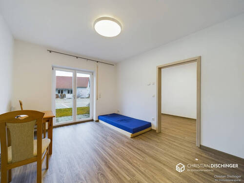 Wohnen / Kochen / Essen - 2 Zimmer Etagenwohnung zum Kaufen in Rettenbach