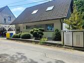 Hausansicht - 1 Zimmer Einfamilienhaus in Solingen