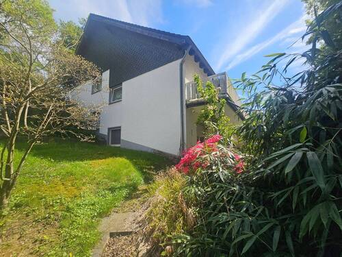 Hausansicht - Einfamilienhaus mit 146,10 m&sup2; in Solingen zum Kaufen