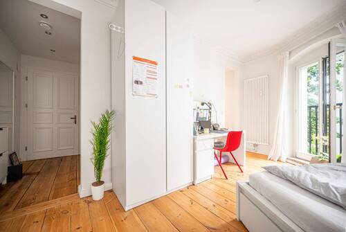 Wohnzimmer - 1 Zimmer Etagenwohnung zum Kaufen in Berlin