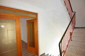 9 Treppenhaus - 