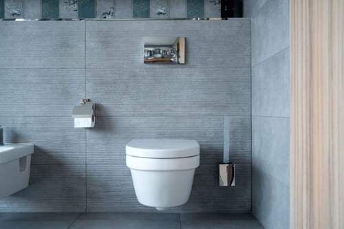 Auch ein Gäste-WC befindet sich in der ETW - 