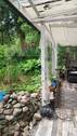 Sicht zur Terrasse am Teich - 