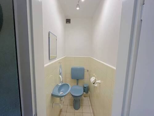 WC - 