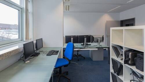 Schreibtisch - Co-Coworking mit Blick auf die Spree - All-in-Miete