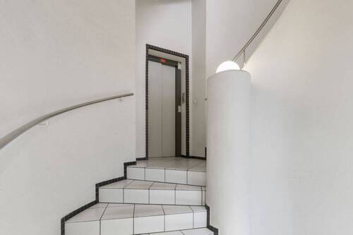 Fahrstuhl - 4 Zimmer Etagenwohnung zum Kaufen in Hamburg