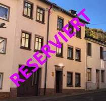 Mehrfamilienhaus mit Ausbaupotenzial im Stadtkern - Neuerburg