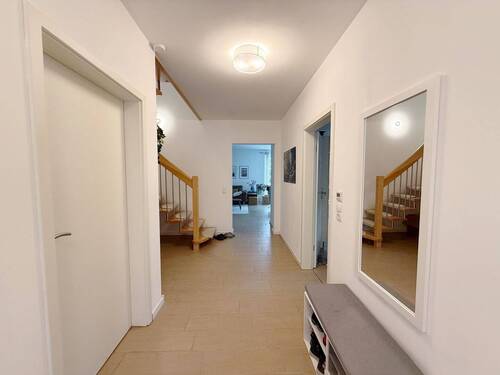 Eingangsbereich - 5 Zimmer Doppelhaushälfte in Lüneburg