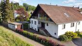 Außen Ansicht - Gepflegte Doppelhaushälfte mit großzügigem Raumangebot und Garten in ruhiger Lage