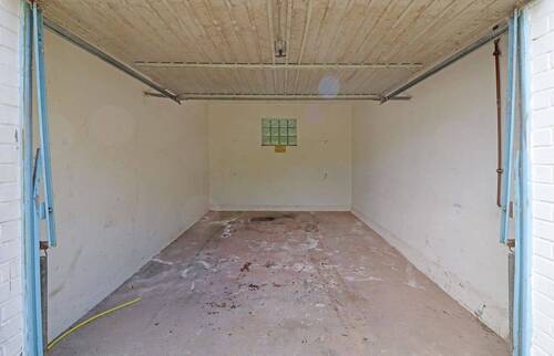 Garage - 