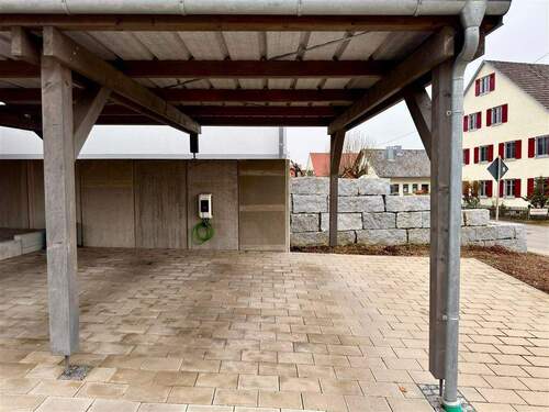 Carport mit Wallbox - 