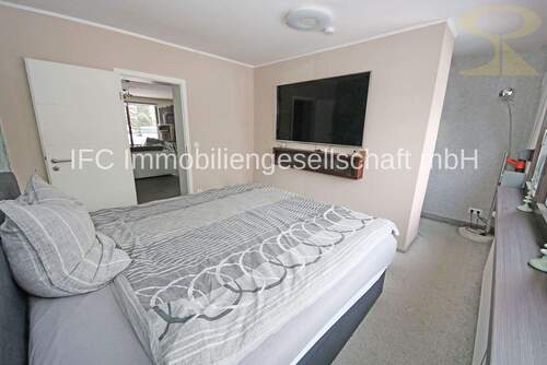 Schlafzimmer im OG - 