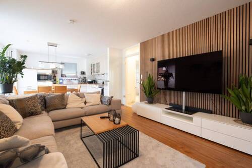 Wohnzimmer & Küche - Etagenwohnung mit 89,90 m&sup2; in Freiburg im Breisgau zur Miete