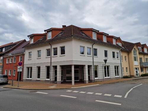 Bild 1 - Helle Gewerbefläche in Ecklage - 470,00&nbsp;EUR Kaltmiete, ca.&nbsp; 62,00&nbsp;m&sup2;&nbsp;Wohnfl&auml;che