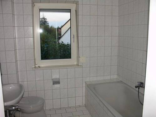 Bad OG - 9 Zimmer Mehrfamilienhaus, Wohnhaus in Regensburg / Reinhausen