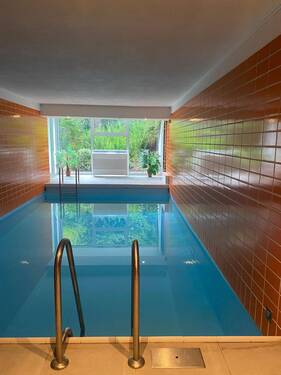 Schwimmbad - 