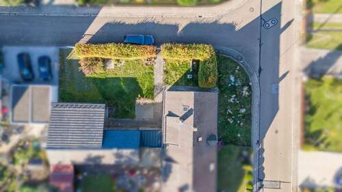 Luftaufnahme Anwesen - 5 Zimmer Doppelhaushälfte zum Kaufen in Neumarkt in der Oberpfalz