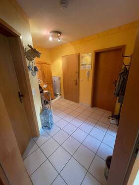 Diele.jpeg - Etagenwohnung mit 72,00 m&sup2; in Bergneustadt zur Miete
