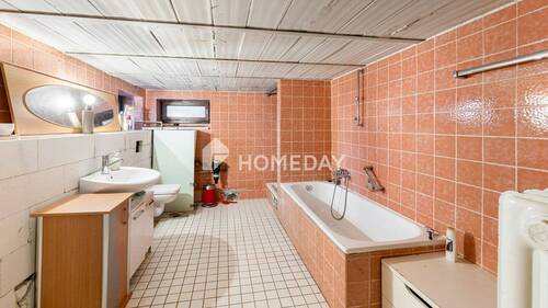 KG Badezimmer 2 - 