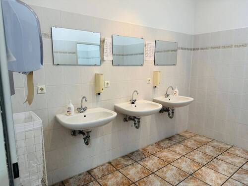 WC - 