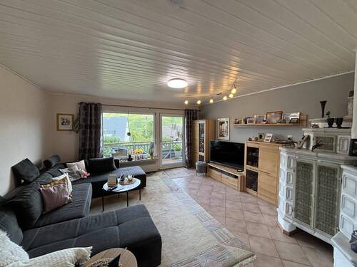 Wohnzimmer - 6 Zimmer Einfamilienhaus zum Kaufen in Bernkastel-Kues