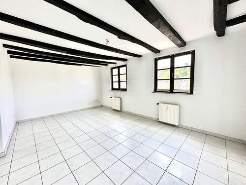 Wohnzimmer - 3 Zimmer Etagenwohnung zum Kaufen in Velbert