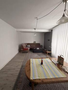 Wohnzimmer - 6 Zimmer Einfamilienhaus in Lübbecke