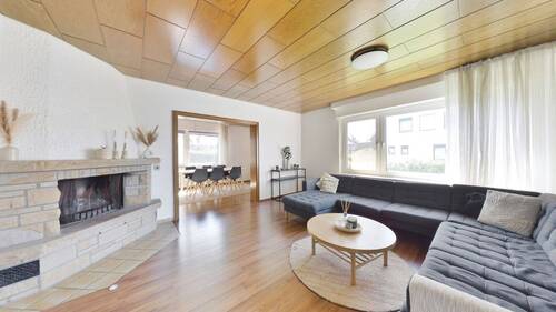 Wohnzimmer - 2 Zimmer Mehrfamilienhaus, Wohnhaus zum Kaufen in Lengerich