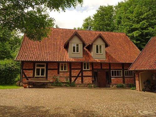 Ansicht Wohnhaus - 5 Zimmer Bauernhaus, Landhaus zum Kaufen in Asendorf