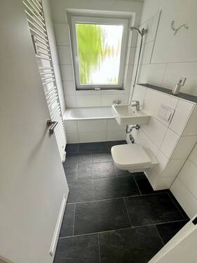 Bad - 1 Zimmer Etagenwohnung in Gehrden