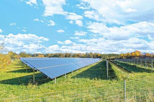 PV-Anlage seitlich - Grundstück in Jarmen zum Kaufen