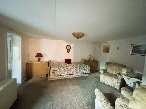 Zimmer III mit Zugang WC OG - 