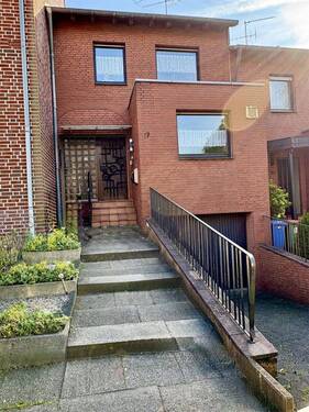 Frontansicht Straße - 