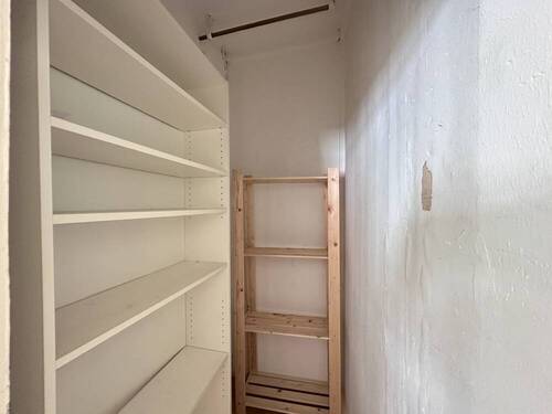 Abstellkammer - 