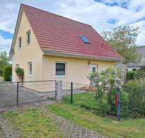 Kompaktes Einfamilienhaus mit Doppelgarage unweit von Gützkow