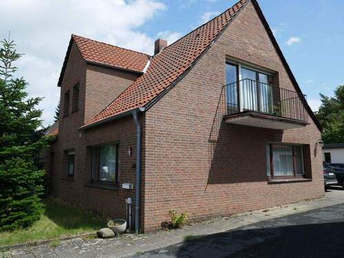 Straßenansicht - 