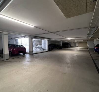 Tiefgarage UG - 