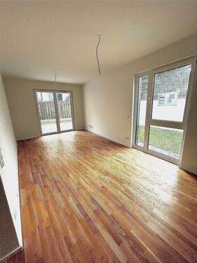 Wohnen - SINGLES AUFGEPASST! Jetzt fertig: Drei-seitig belichtete 2-Zimmer-Wohnung! Sie erhalten sogar noch den KfW-Zuschuss in Höhe von 26.250€!