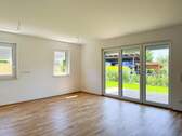 Wohnbereich - 2 Zimmer Etagenwohnung zur Miete in Traunstein