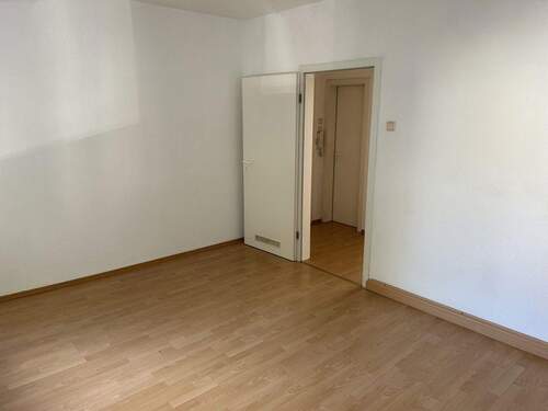 Zimmer Straßenseite - 