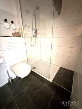 Badezimmer - Etagenwohnung mit 27,00 m² in Stuttgart zum Kaufen
