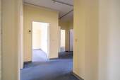 2. Zimmer Blick in 4 Zimmer - 