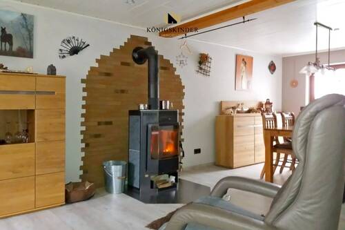 EG Wohn-Esszimmer - 5 Zimmer Mehrfamilienhaus, Wohnhaus in Beuren-Balzholz